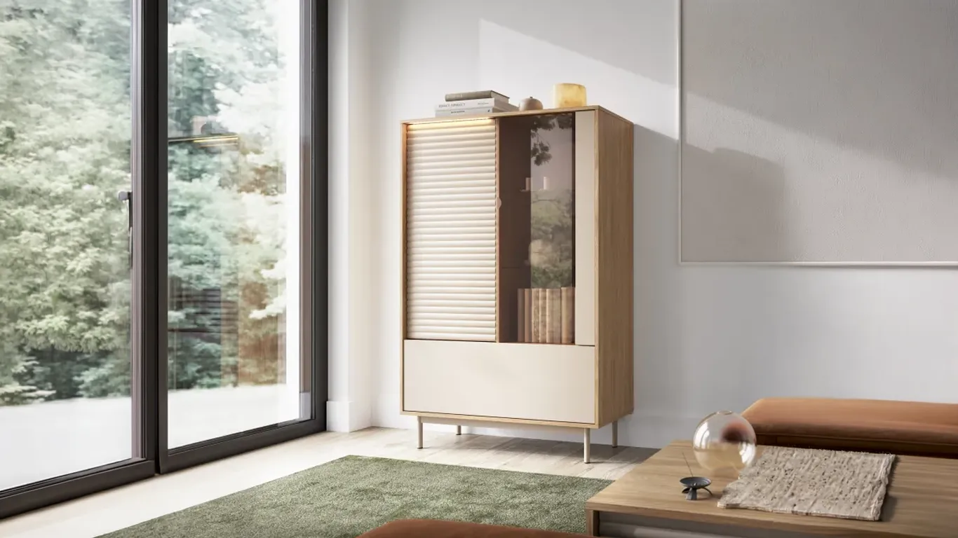 Niska czy wysoka – jaka witryna lepiej pasuje do Twojego salonu?